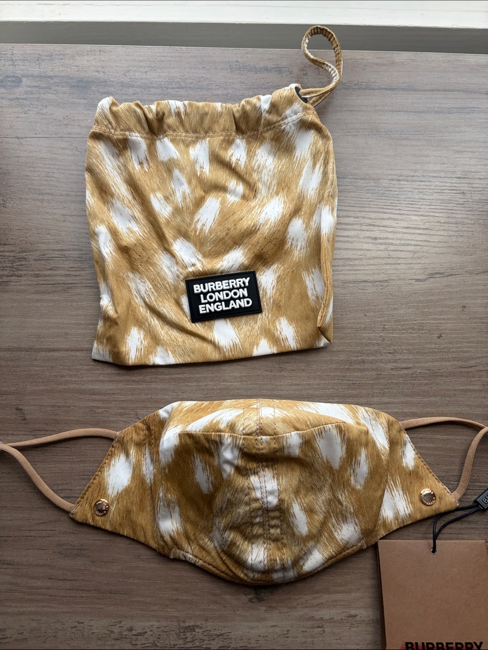 NWT Burberry Deer Printed Face Mask with Matching Pouch